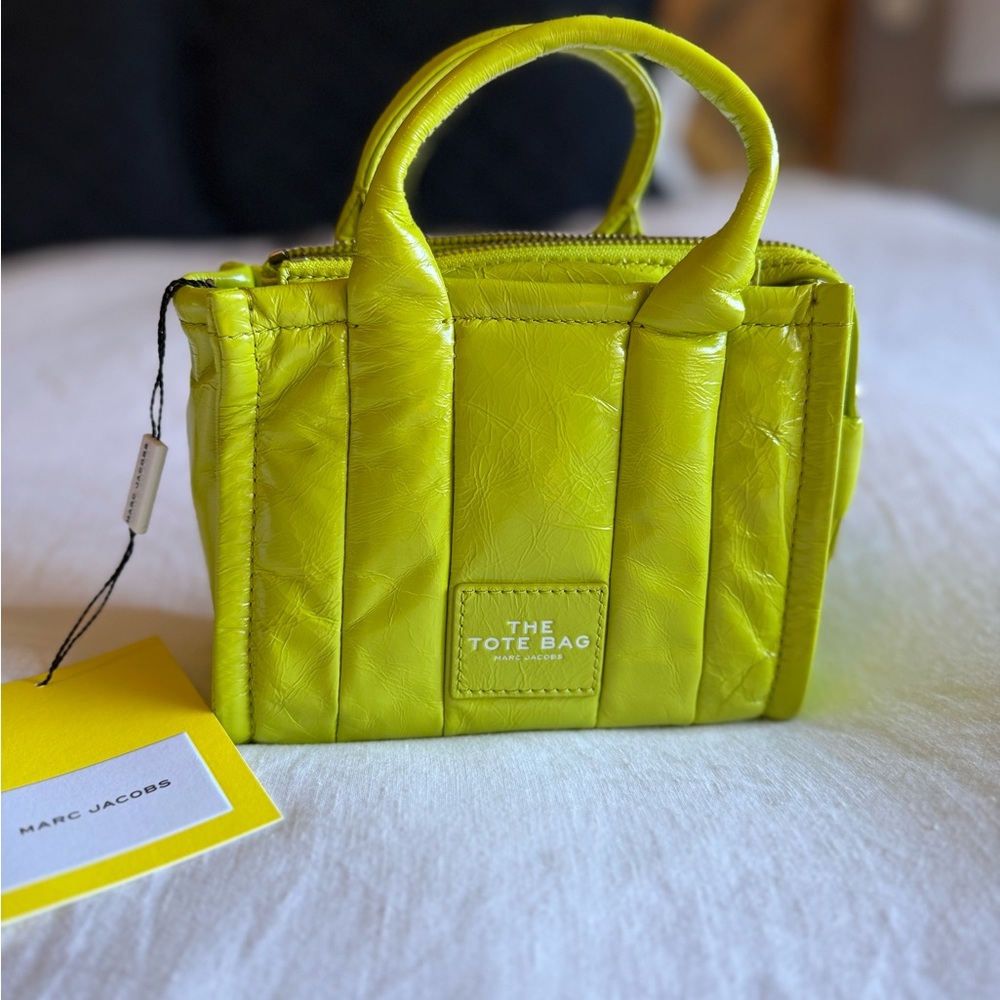 NWT Marc Jacobs SHINY CRINKLE LEATHER CROSSBODY TOTE - Acid Lime